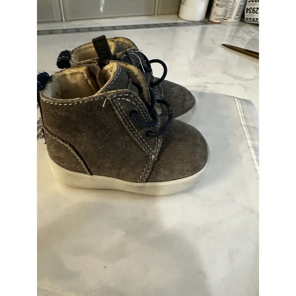 UGG Baby‎ Kristjan Suede Chukka Boots Charcoal Side Zippers Size 02/03 (6-12 M)